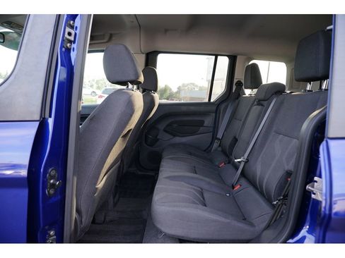 Used 2017 Ford Transit Connect XLT image 19