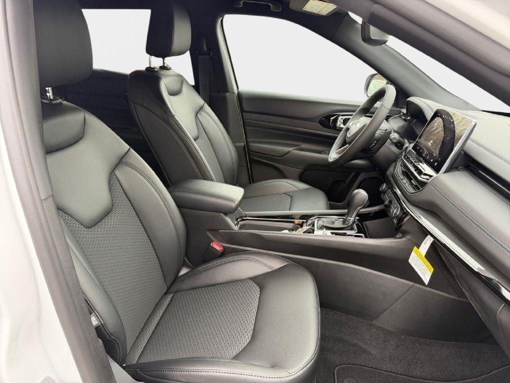 New 2026 Jeep Compass Latitude AWD/4WD image 15