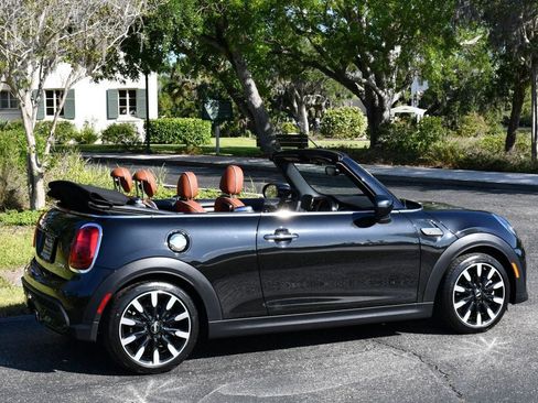 Used 2024 MINI Cooper S w/ Signature Upholstery Package FWD image 6