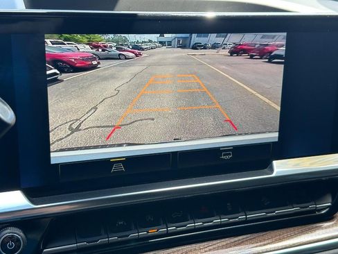 Certified 2025 Chevrolet Silverado 1500 LT AWD/4WD image 16