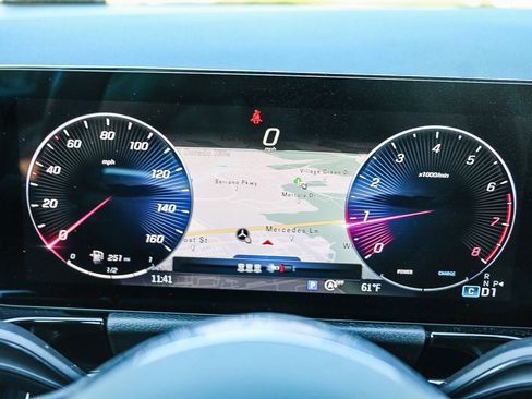 Certified 2025 Mercedes-Benz GLA 250 image 21