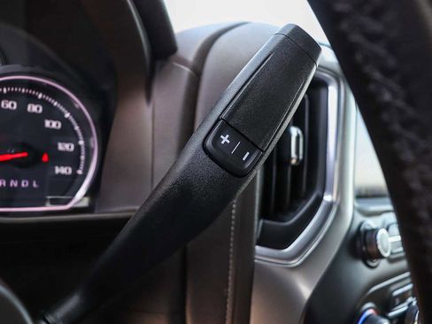 Used 2021 Chevrolet Silverado 1500 LT AWD/4WD image 19