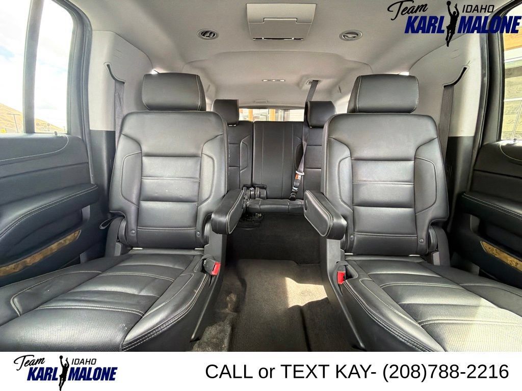 Used 2017 GMC Yukon XL Denali w/ Open Road Package AWD/4WD image 29