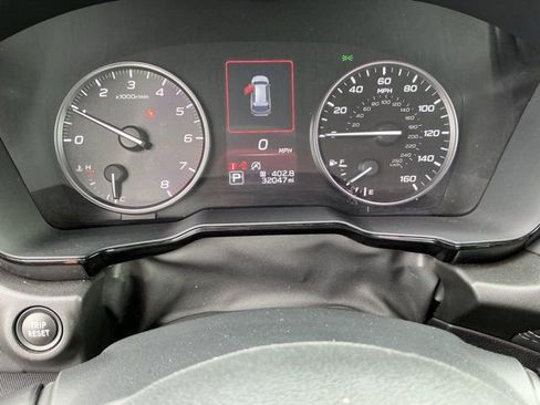 Used 2025 Subaru Outback Premium image 32