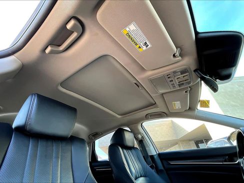 Used 2021 Honda Accord Touring image 13