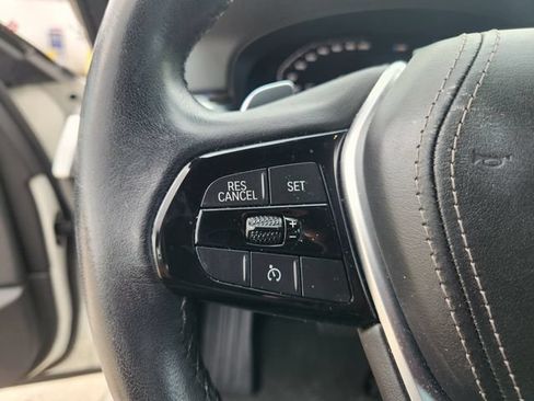 Used 2020 BMW 530i w/ Convenience Package RWD image 28