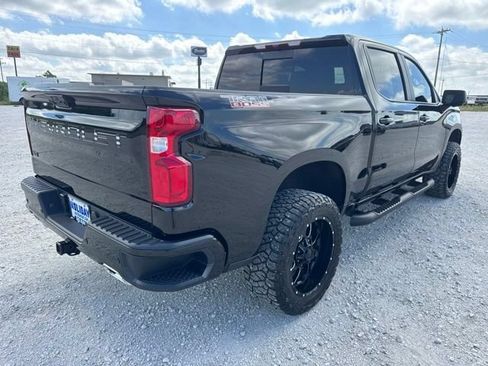 Used 2025 Chevrolet Silverado 1500 LT Trail Boss w/ LT Trail Boss Premium Package AWD/4WD image 7