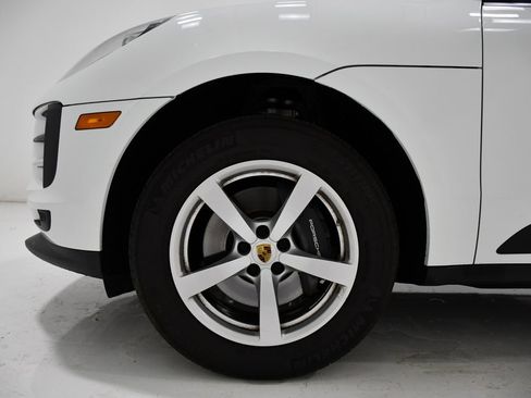 Used 2021 Porsche Macan AWD/4WD image 6