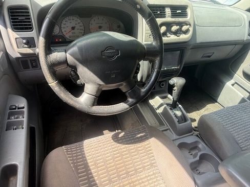 Used 2001 Nissan Xterra SE image 23