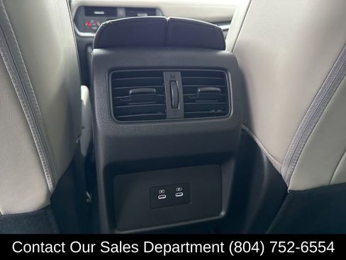 Used 2024 Nissan Rogue SV w/ SV Premium Package image 13