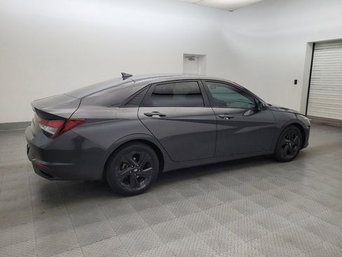 Used 2021 Hyundai Elantra SEL FWD image 10
