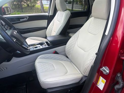 Certified 2024 Ford Edge Titanium AWD/4WD image 34