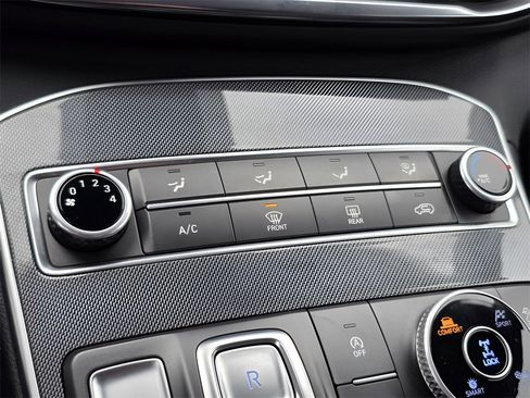 Used 2023 Hyundai Santa Fe SE image 31