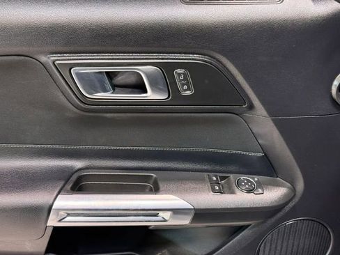 Used 2019 Ford Mustang Coupe image 11