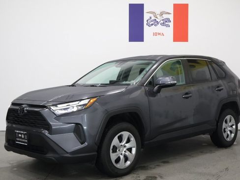 Used 2023 Toyota RAV4 LE image 8
