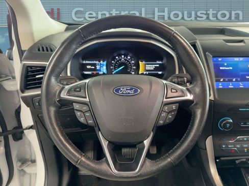Used 2020 Ford Edge SEL image 17