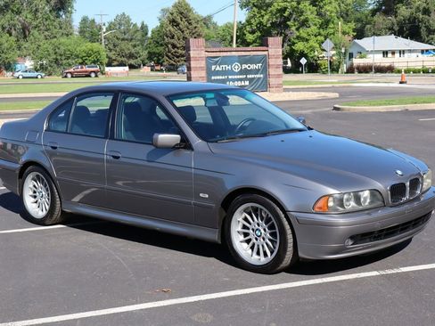 Used 2002 BMW 540i 540i image 2
