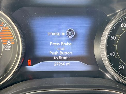 Used 2022 Jeep Cherokee Trailhawk w/ Premium Leather Package image 12