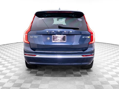 Used 2025 Volvo XC90 T8 Ultra w/ Protection Package Premier AWD/4WD image 5