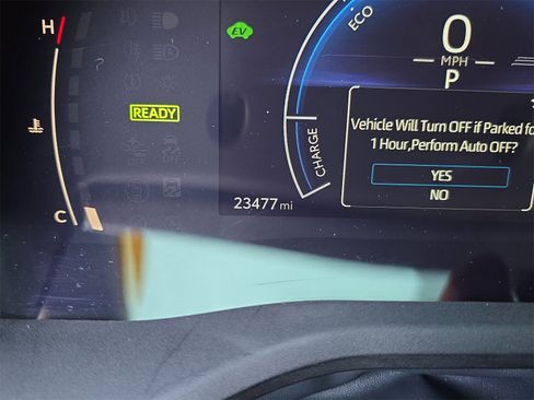 Used 2025 Toyota Camry SE w/ Convenience Package image 27