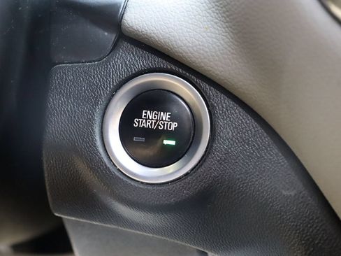 Used 2020 Chevrolet Equinox LT FWD image 47