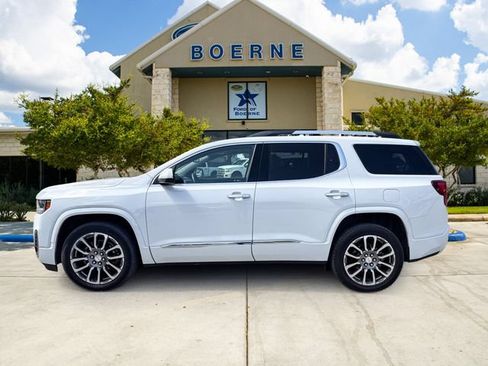 Used 2023 GMC Acadia Denali FWD image 2