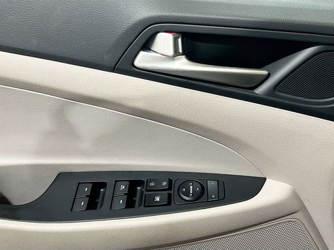 Used 2021 Hyundai Tucson SEL w/ Cargo Package image 13