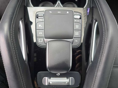 Used 2025 Mercedes-Benz GLE 53 AMG 4MATIC image 35