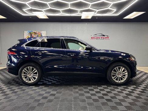 Used 2017 Jaguar F-PACE Prestige image 16