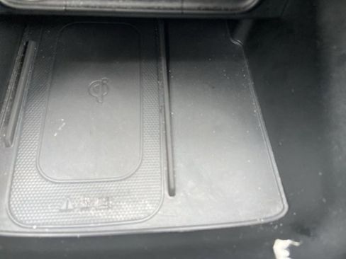 Used 2025 Kia Telluride S FWD image 46