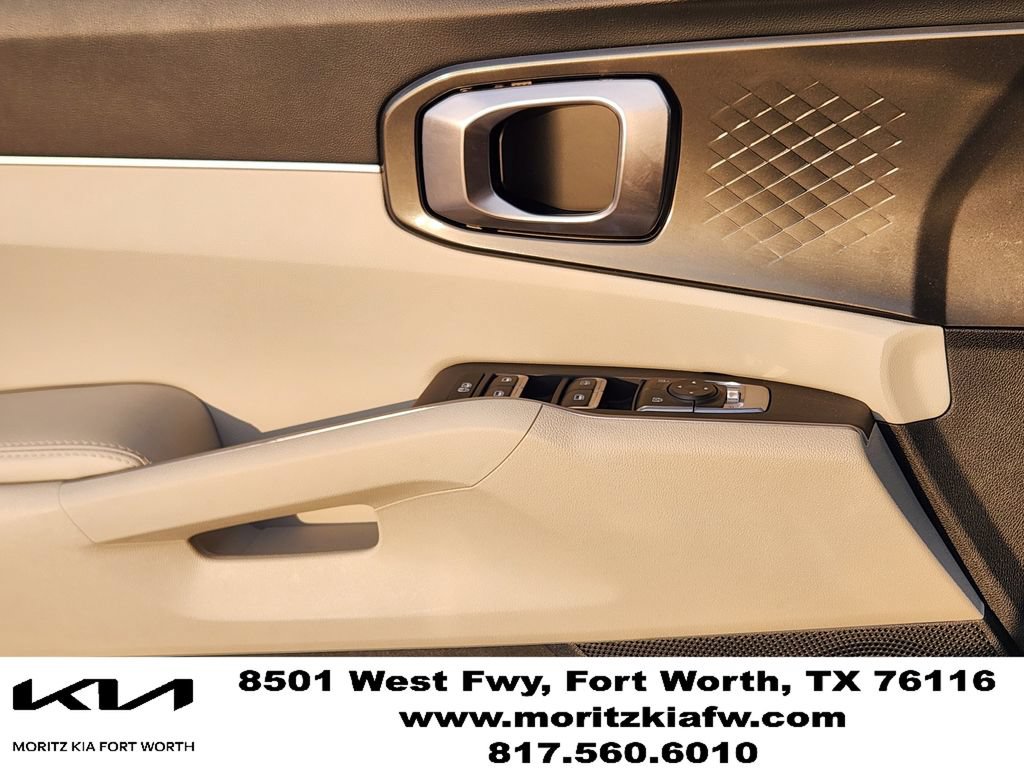 Certified 2025 Kia Sorento S AWD/4WD image 22