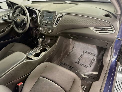 Used 2017 Chevrolet Malibu LS FWD image 26