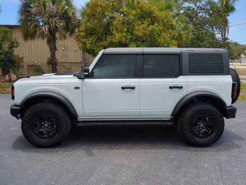 Used 2023 Ford Bronco Wildtrak AWD/4WD image 7