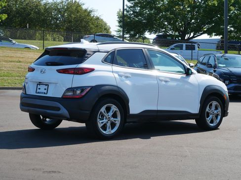 Used 2023 Hyundai Kona SEL w/ Convenience Package FWD image 6
