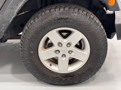 Used 2017 Jeep Wrangler Unlimited Sport w/ Quick Order Package 24S image 31