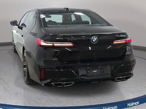 Certified 2023 BMW 760i xDrive image 7