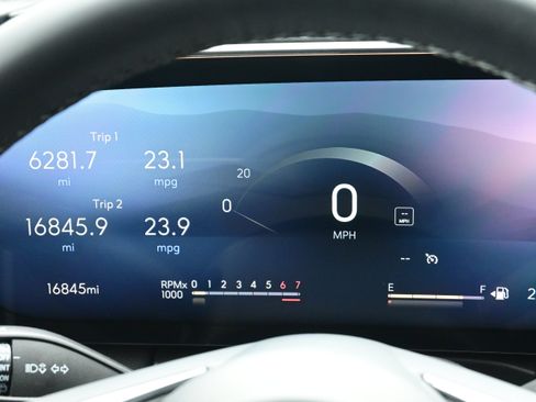 Used 2025 Buick Enclave Preferred image 22