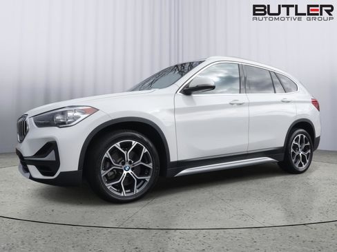 Used 2021 BMW X1 sDrive28i image 1