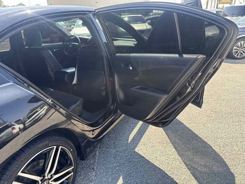 Used 2017 Honda Accord Sport image 21