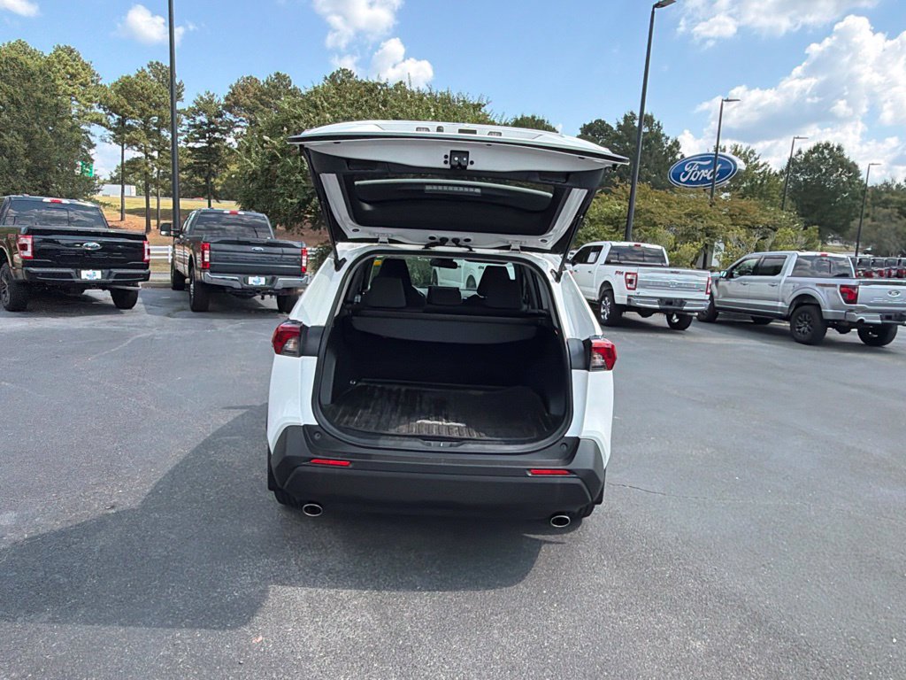 Used 2019 Toyota RAV4 XLE w/ All Weather Liner Package AWD/4WD image 21