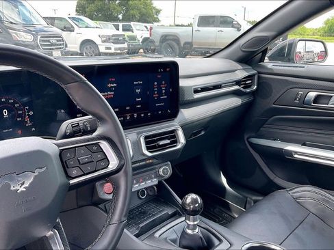 Used 2024 Ford Mustang GT Premium RWD image 7