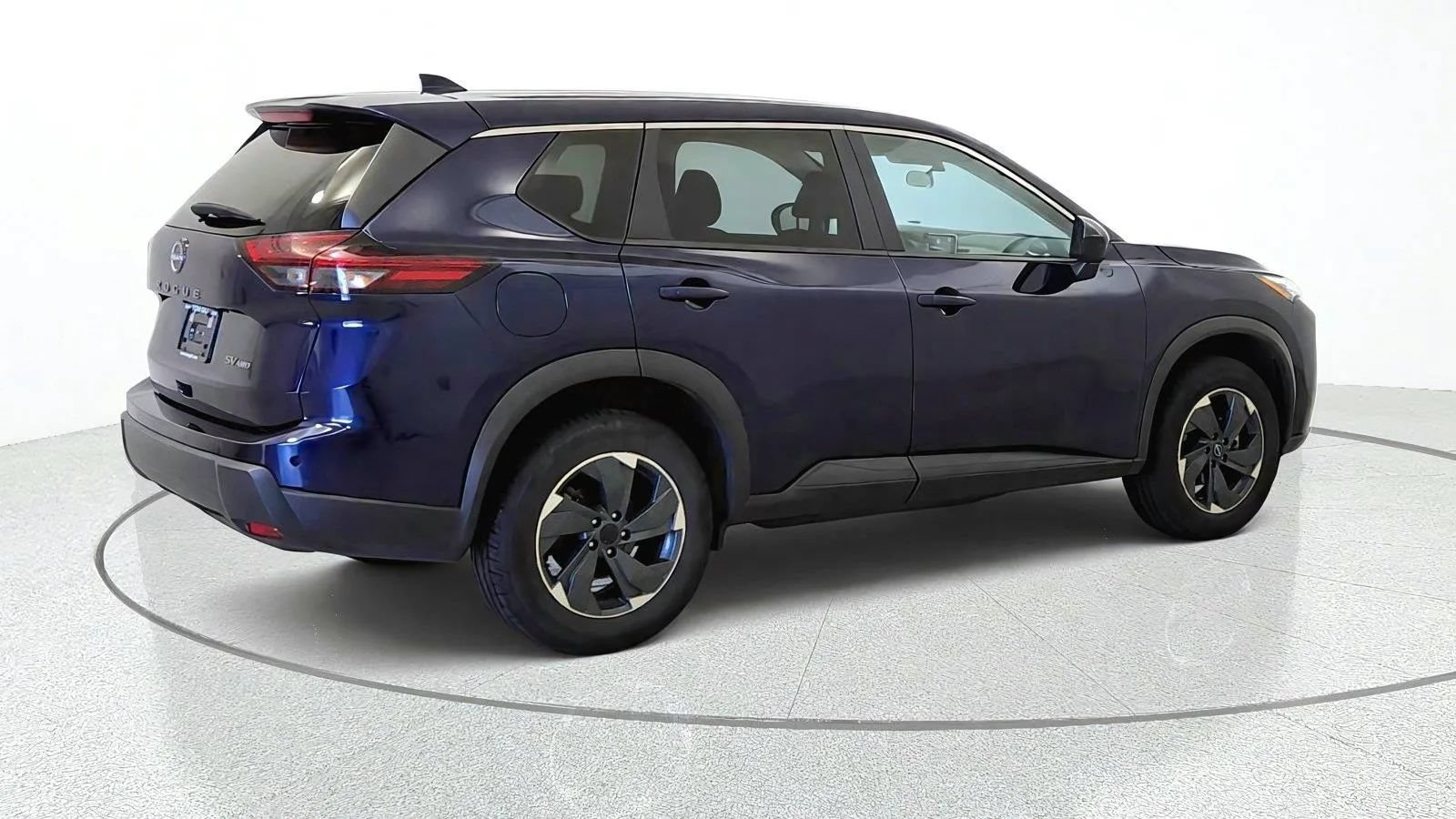 Used 2024 Nissan Rogue SV AWD/4WD image 9