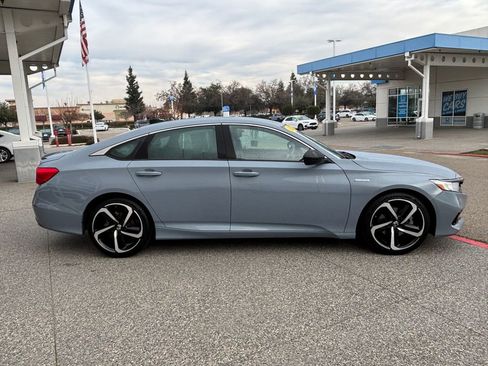 Used 2022 Honda Accord Sport image 4