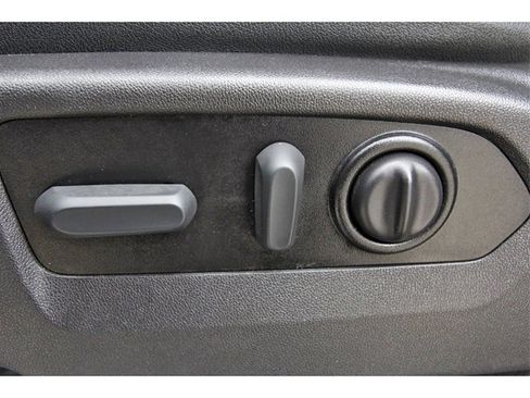 Used 2021 GMC Sierra 1500 AT4 image 28