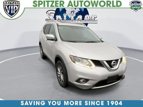 Used 2015 Nissan Rogue SL w/ SL Premium Package image 2