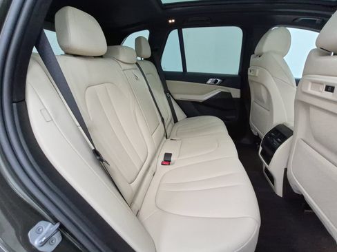Used 2022 BMW X5 xDrive40i AWD/4WD image 24