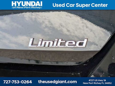 Certified 2023 Hyundai Elantra Limited FWD image 12