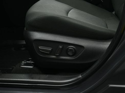 Used 2024 Toyota RAV4 XLE w/ Convenience Package FWD image 9