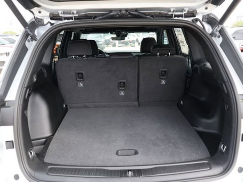 New 2026 Jeep Grand Cherokee Laredo X RWD image 7