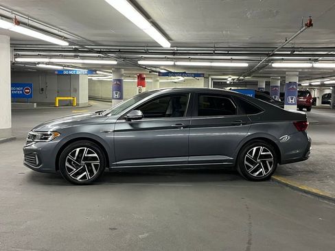 Used 2023 Volkswagen Jetta SEL FWD image 31